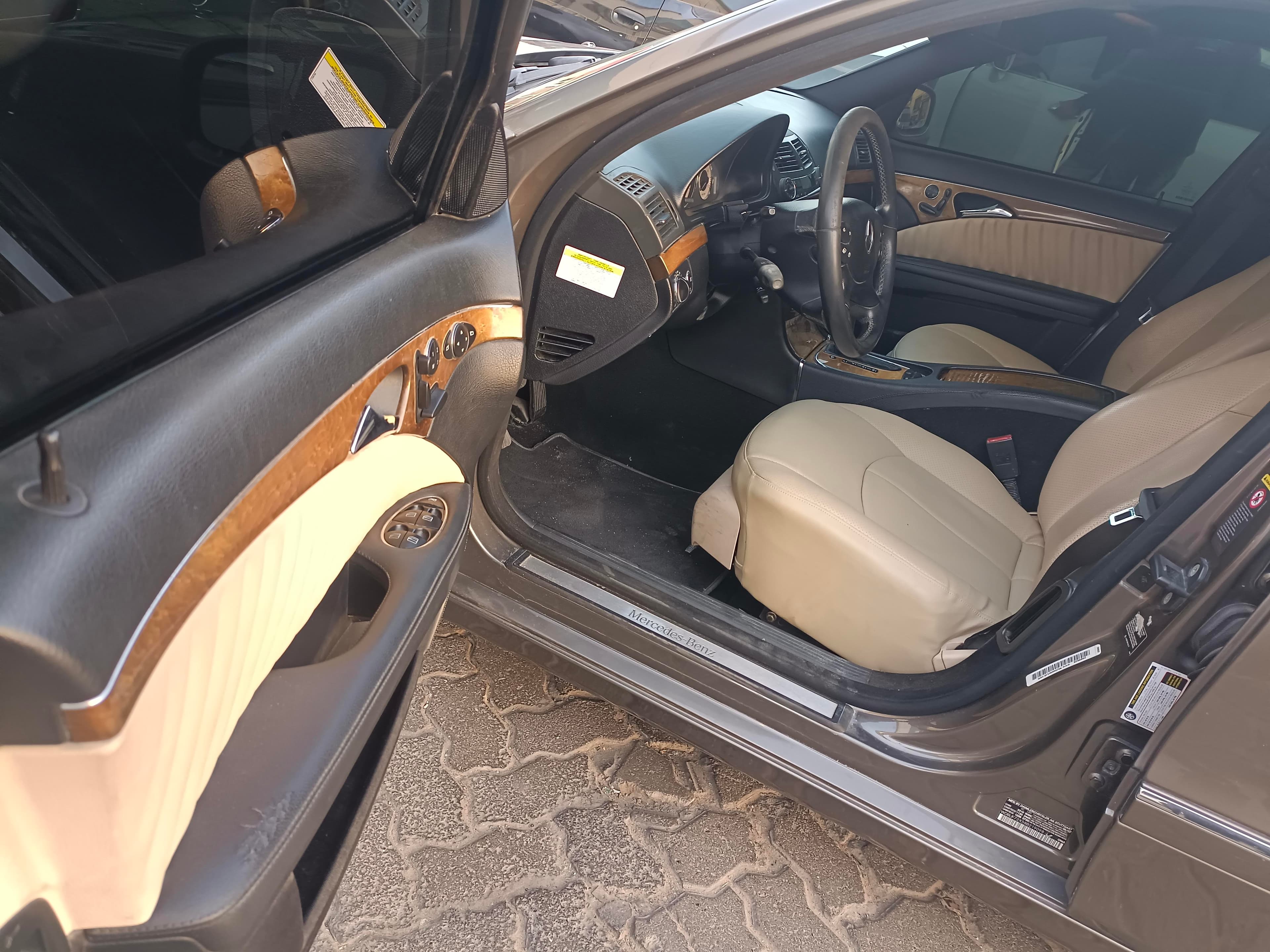 للبيع مرسيدس E550 موديل 2008 3