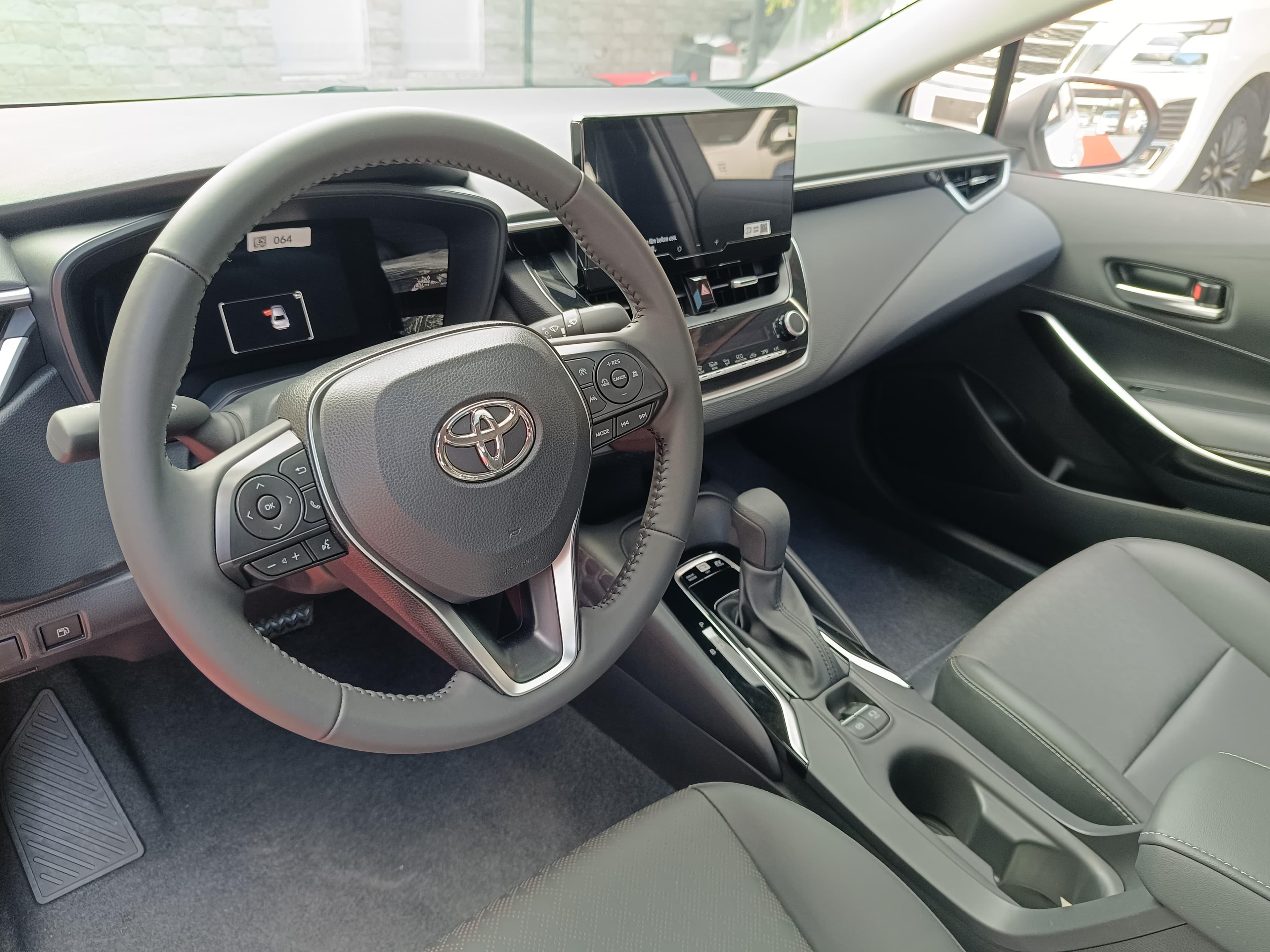 TOYOTA COROLLA HYBRID 2024 3