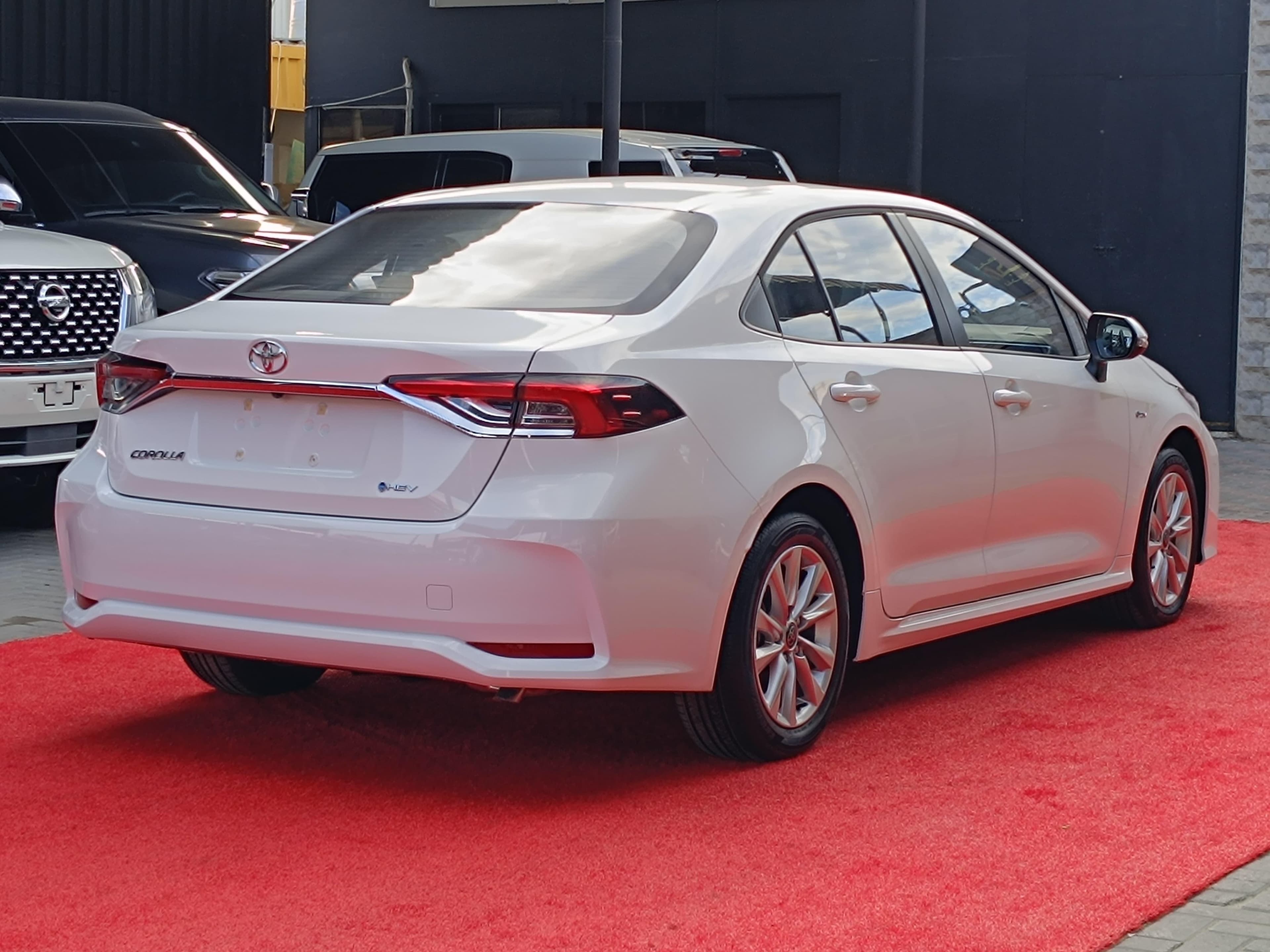 TOYOTA COROLLA HYBRID 2024 9