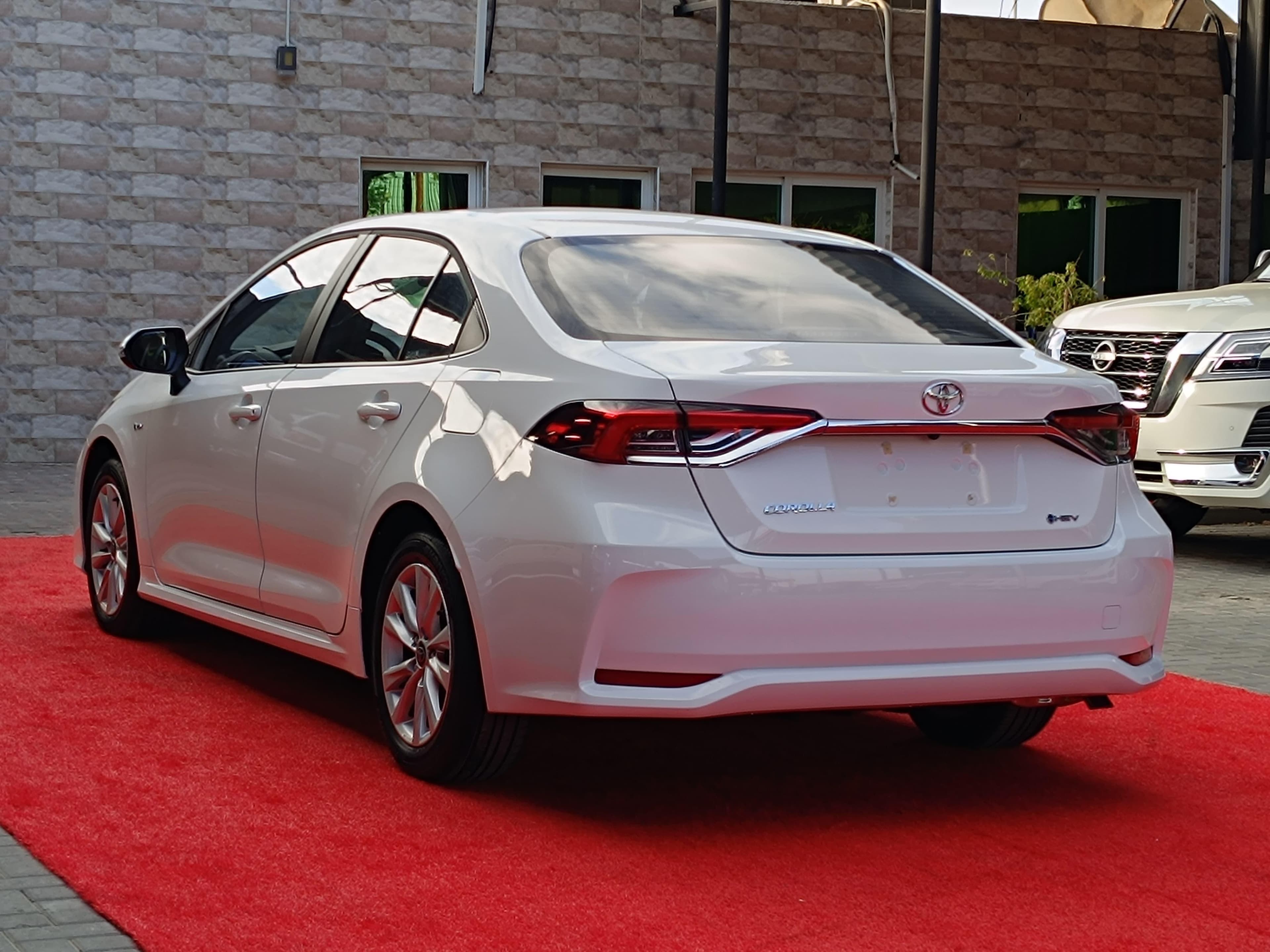 TOYOTA COROLLA HYBRID 2024 10