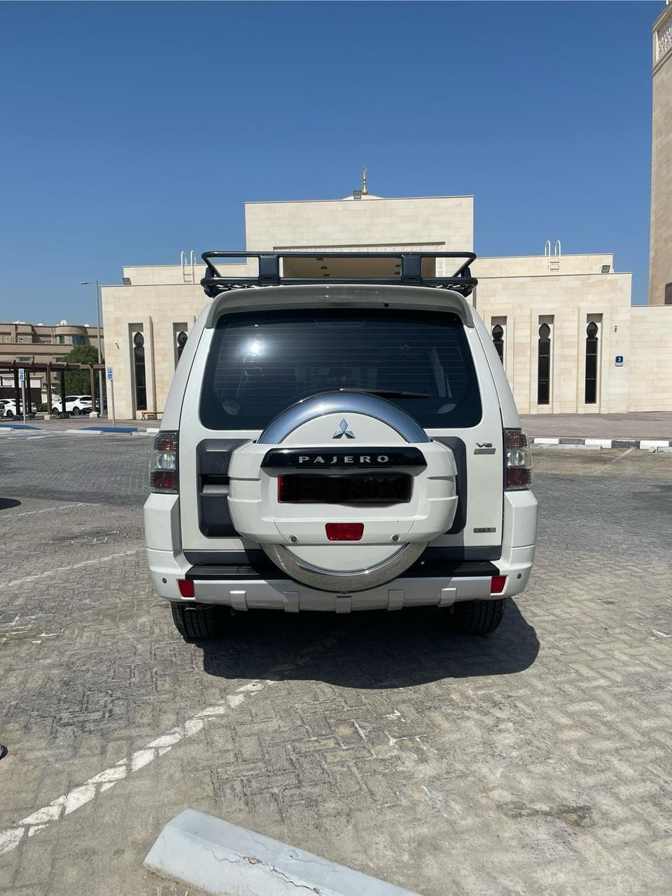 MITSUBISHI PAJERO PLATINUM GC 2014 3