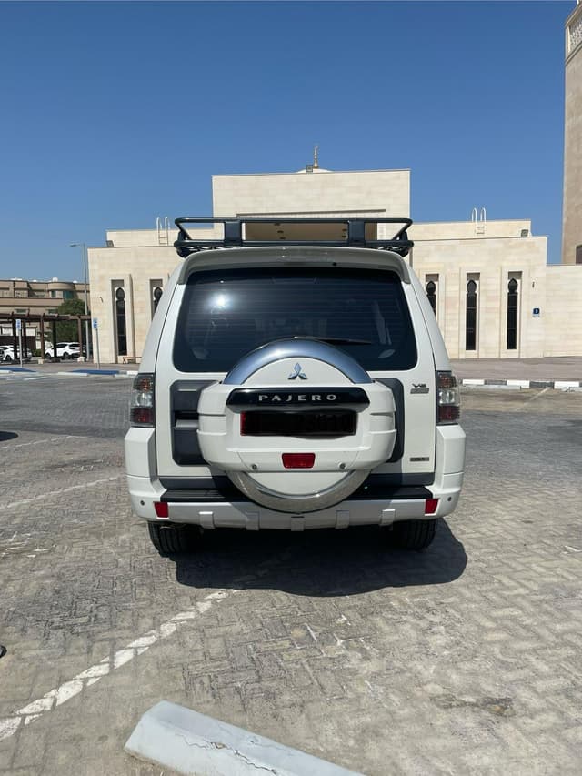 MITSUBISHI PAJERO PLATINUM GC 2014