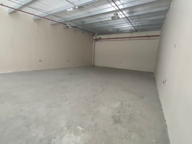  For rent: a distinctive shrubrat group in a strategic location