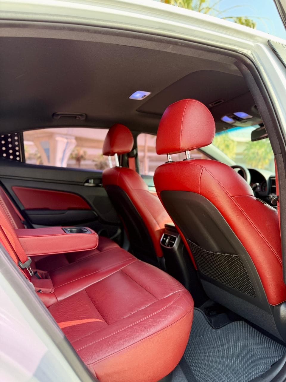 Hyundai Avante 2018 3