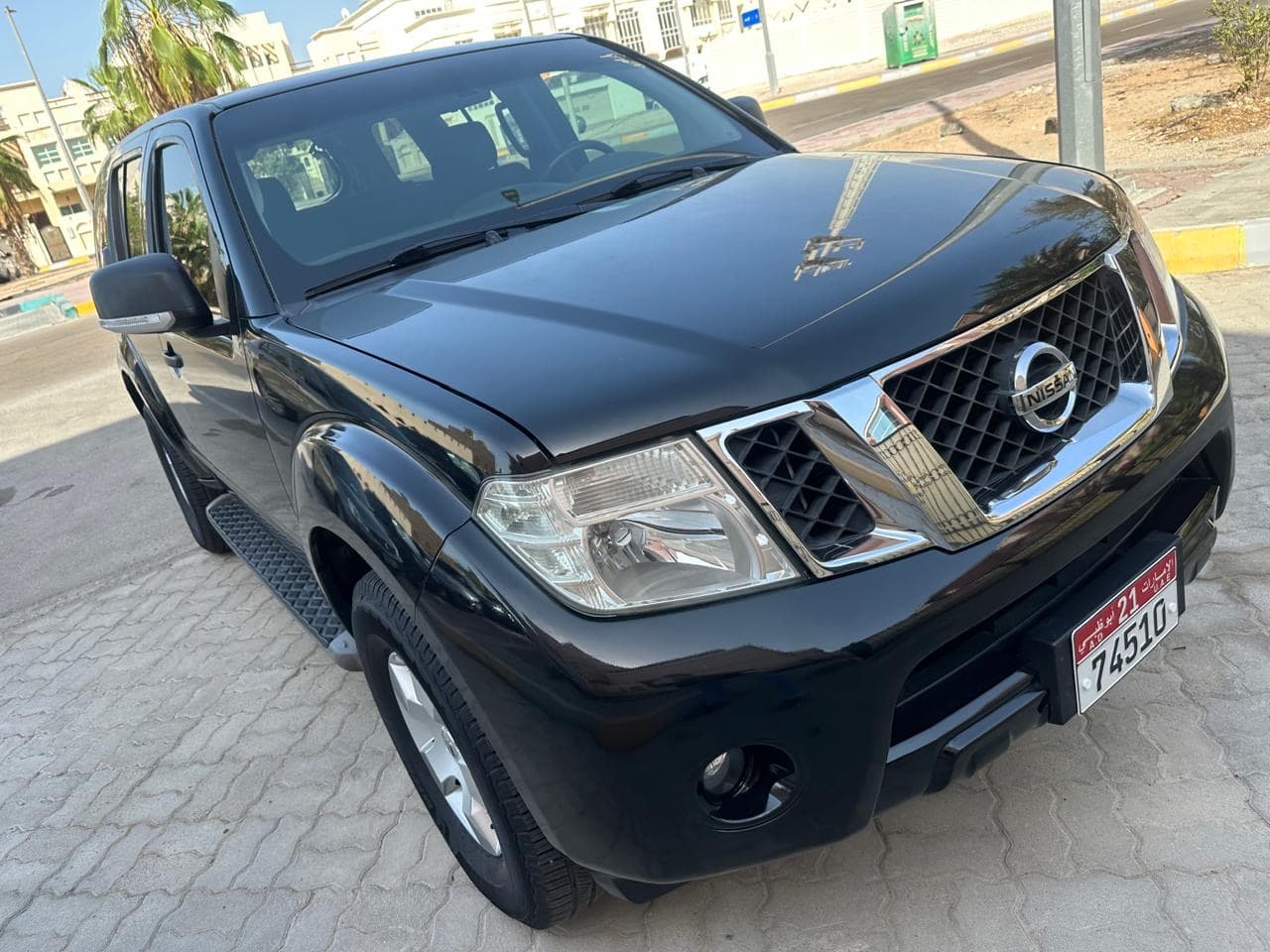  Nissan Pathfinder model 20015 3