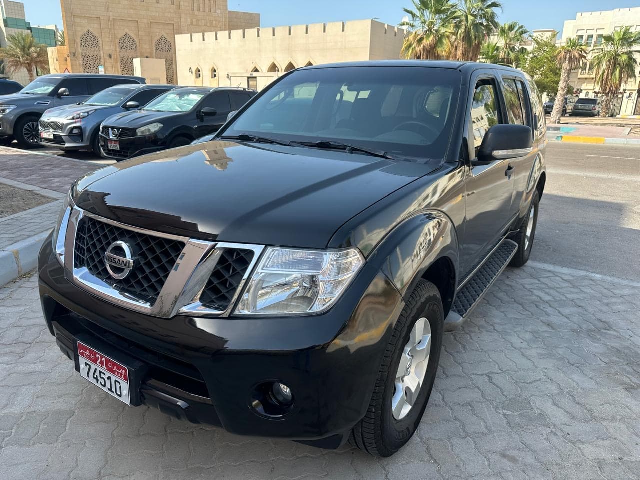  Nissan Pathfinder model 20015 2