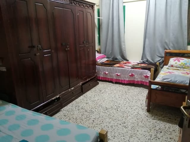 Sharing a quiet house for girls in Musaffah Al-Shabiya 10