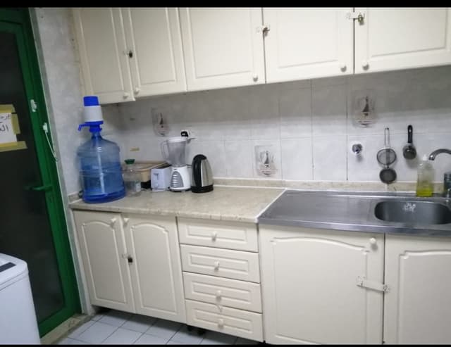 Sharing a quiet house for girls in Musaffah Al-Shabiya 10