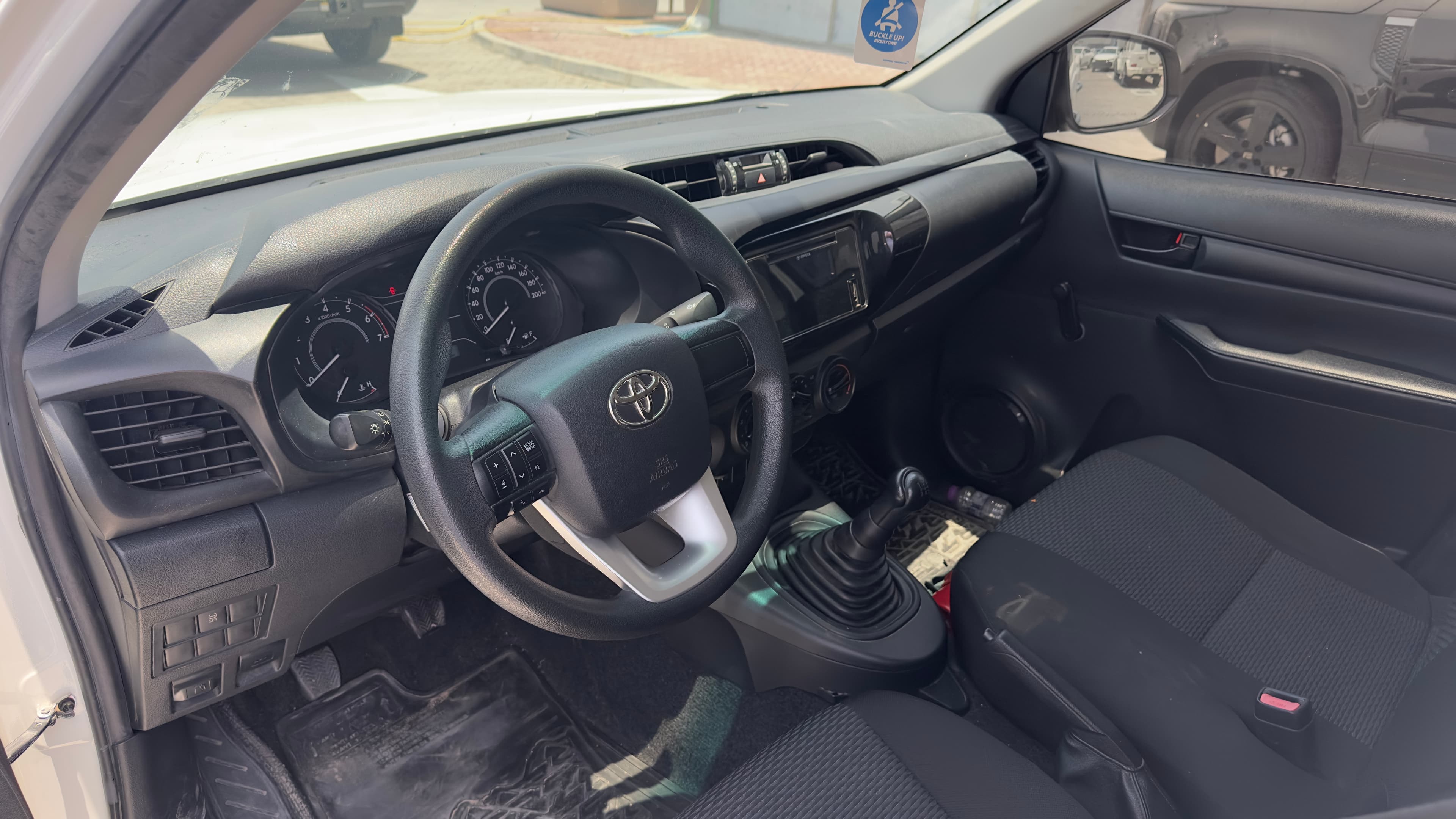 For sale Hilux 2020 Nissan 1