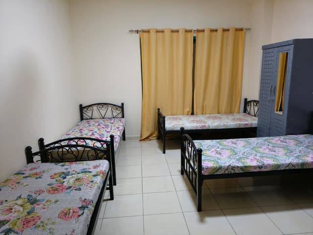 Shared housing - Al Majaz 1 - Sharjah