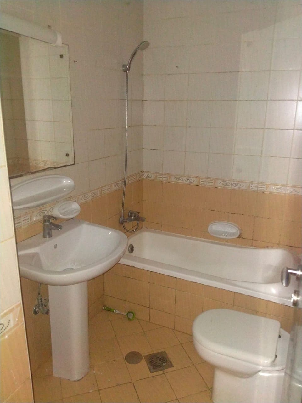 For annual rent in Al Qasimia, Al Nad 11