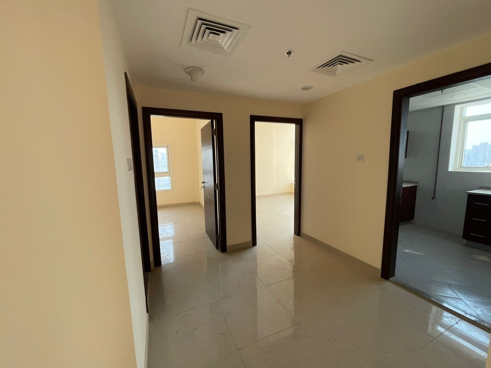 Apartment for annual rent - Sharjah near Megamall 5