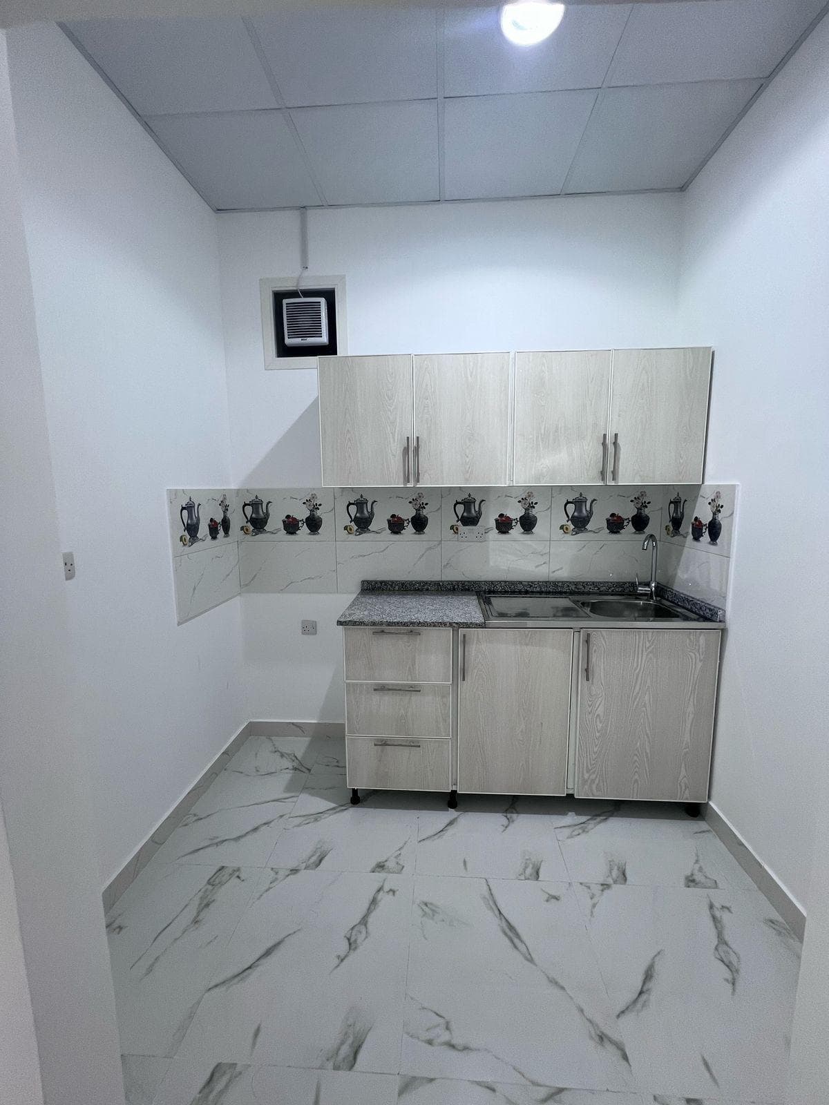 A room, a hall and a distributor in Riyadh 3
