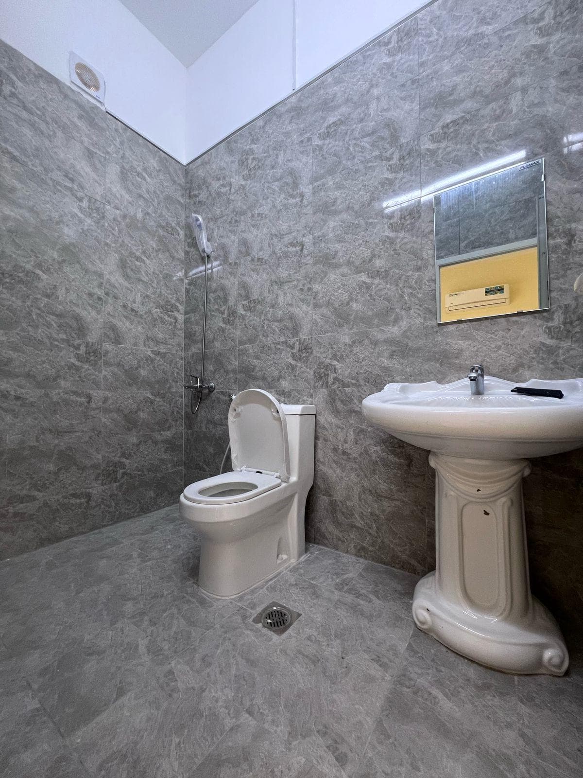 For rent in Riyadh City, Basin 7  2