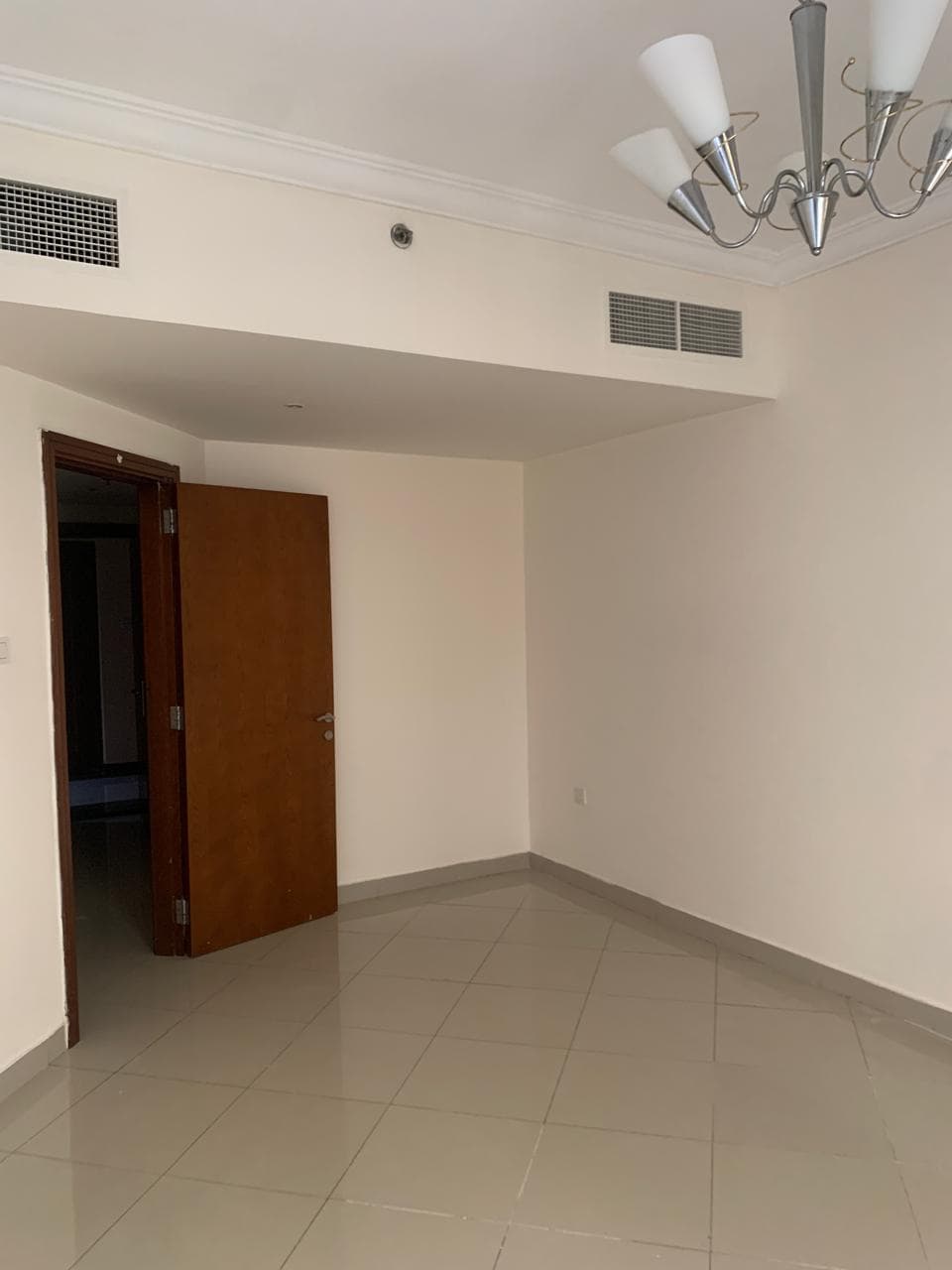 Apartment for rent in Al Taawun  2