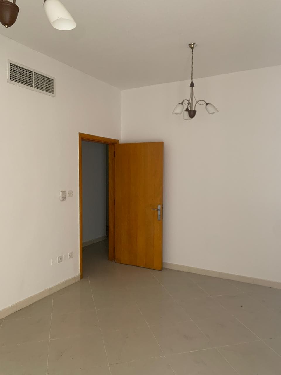 Apartment for rent in Al Taawun 5