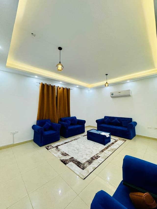 For rent an apartment in Nakheel