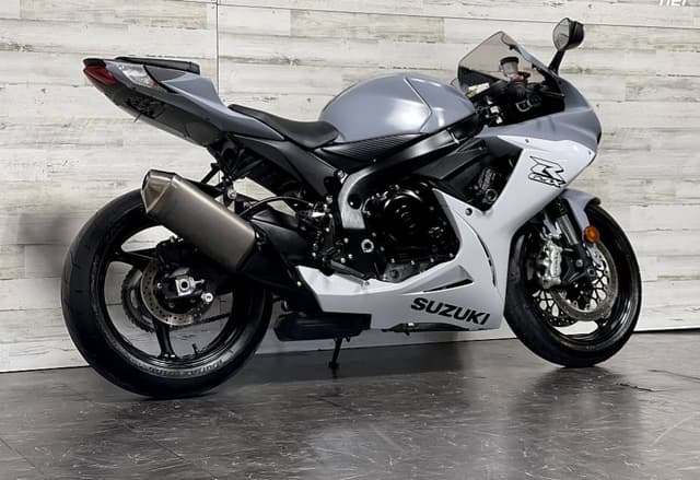 2022 Suzuki GSXR