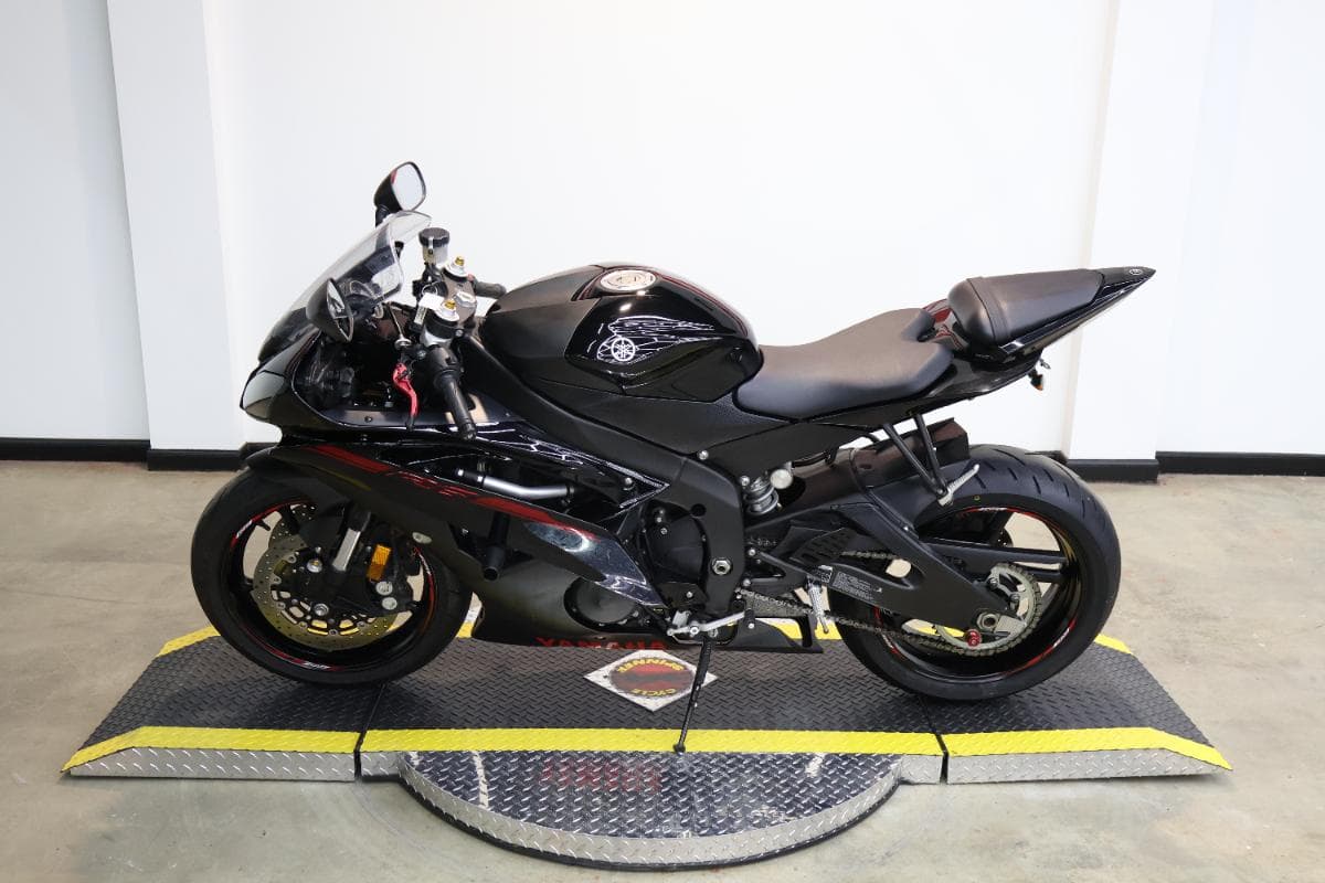 2015 YAMAHA R6 2