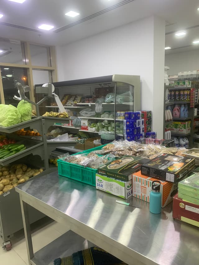 supermarket for sale 