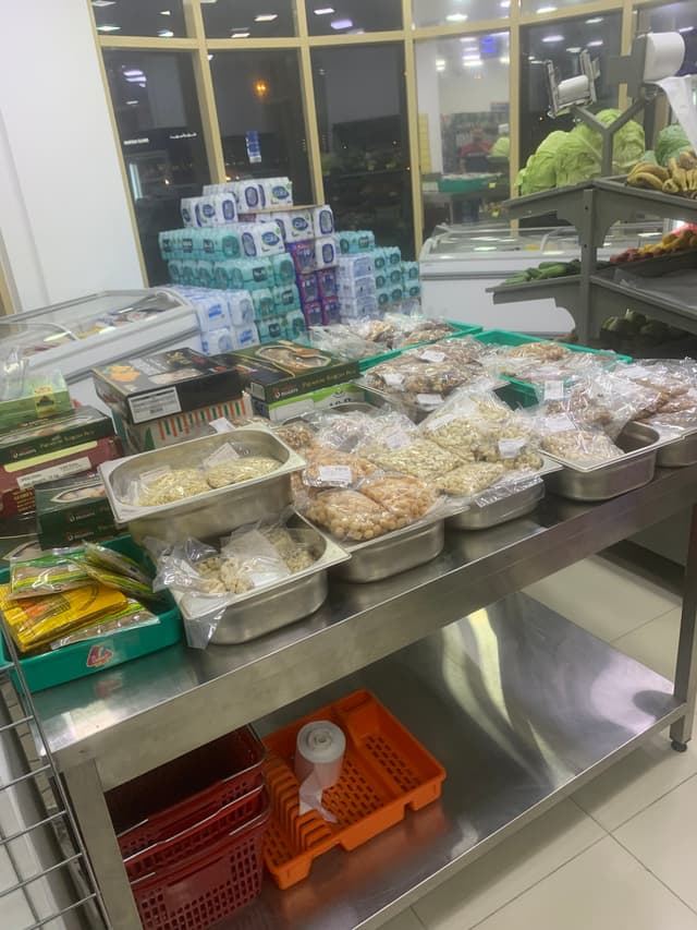 supermarket for sale 