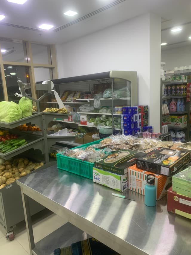 supermarket for sale 
