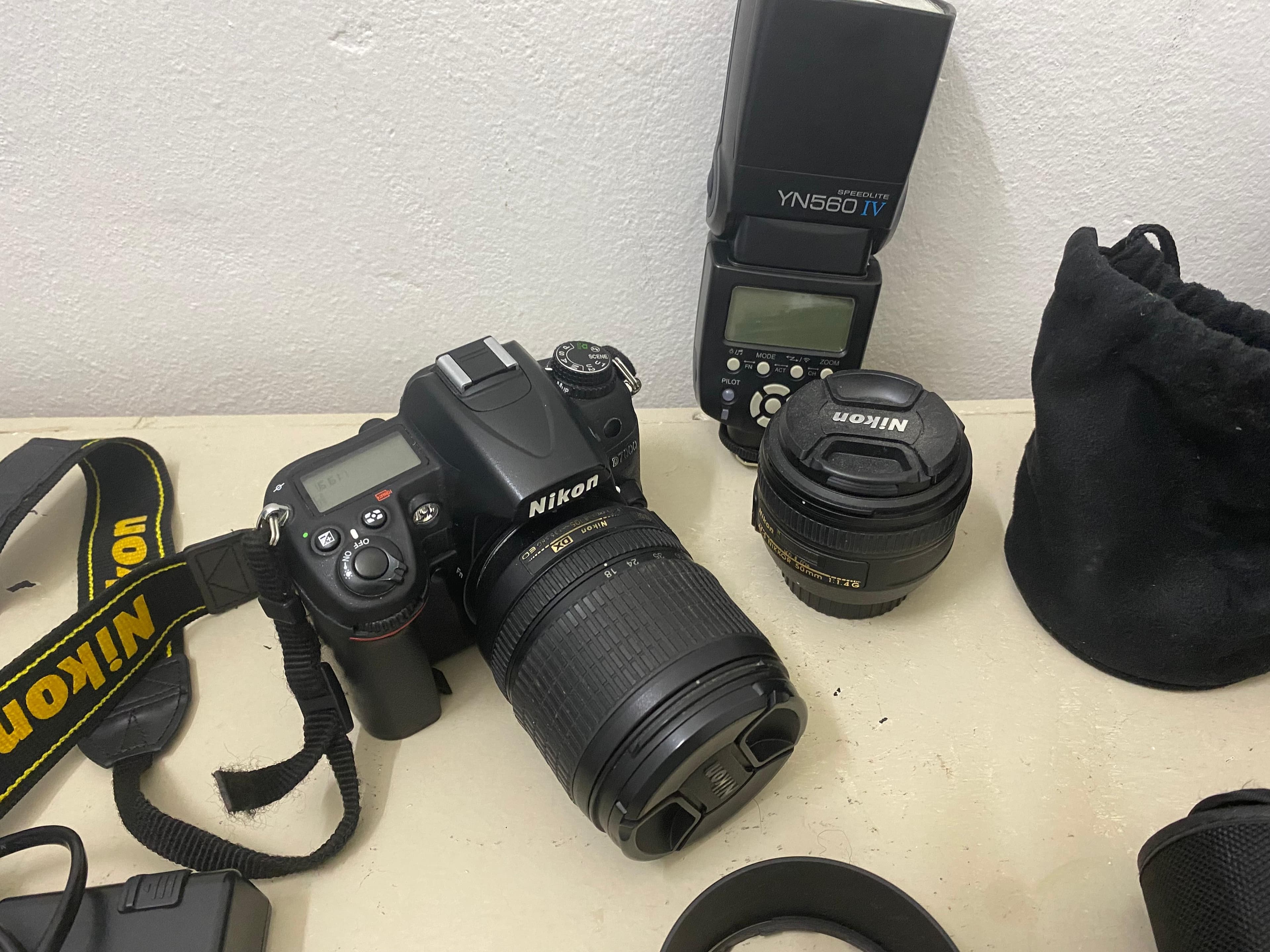 نيكون D7000 بحالة ممتازة مع عدسة 18-105 وعدسة 50 مم 2