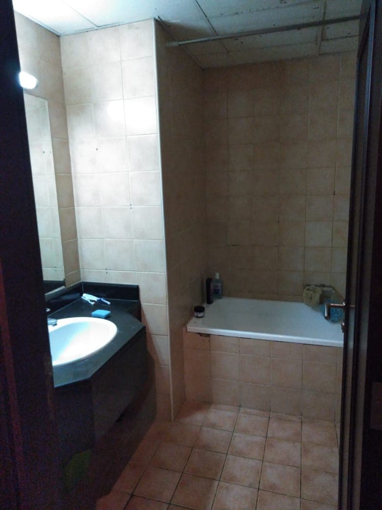 There are beds available in a master room with a bathroom  3