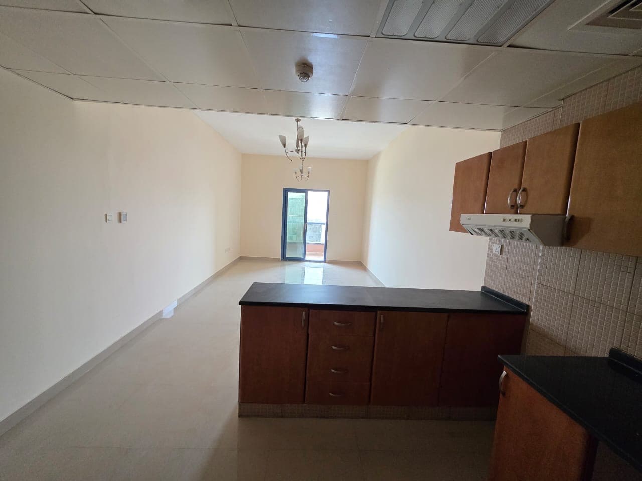 A spacious and distinctive studio for annual rent 3