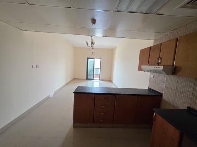 A spacious and distinctive studio for annual rent