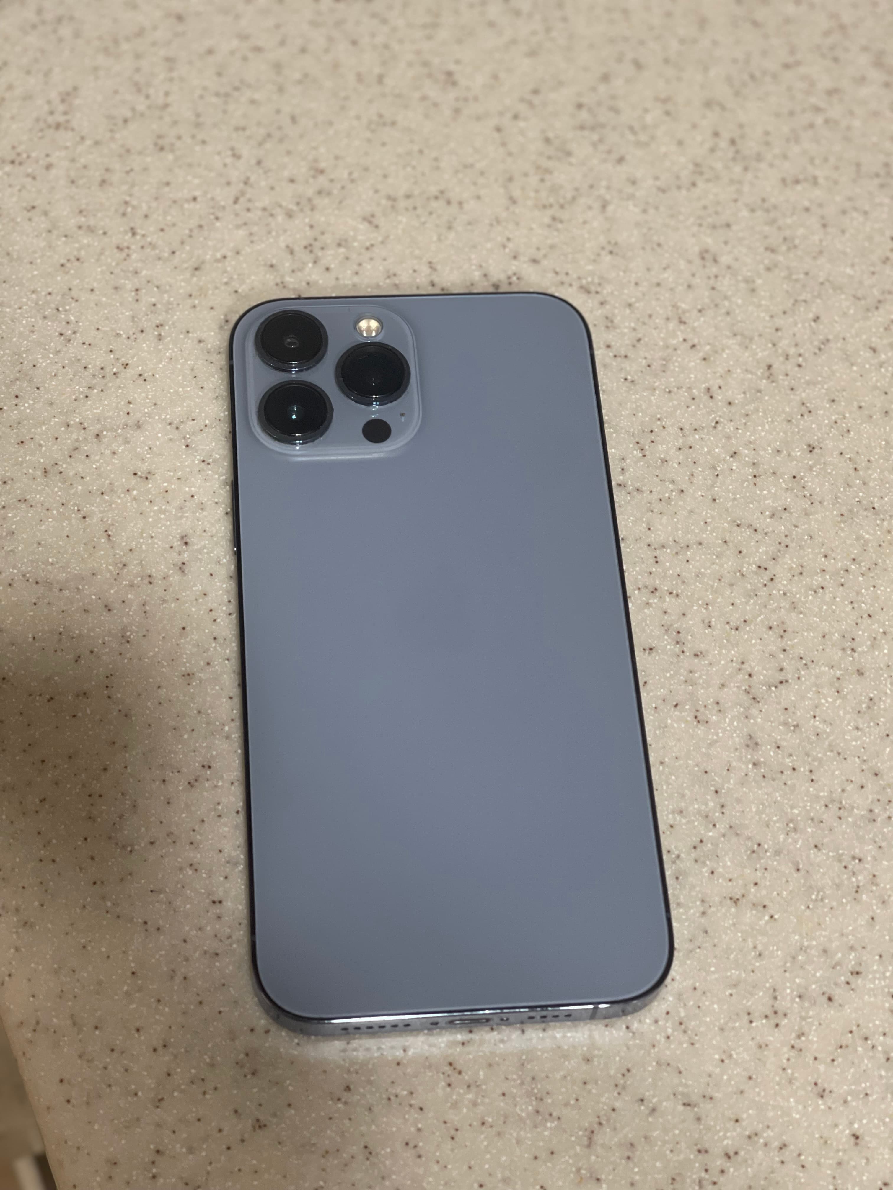 iPhone 13 Pro Max 2