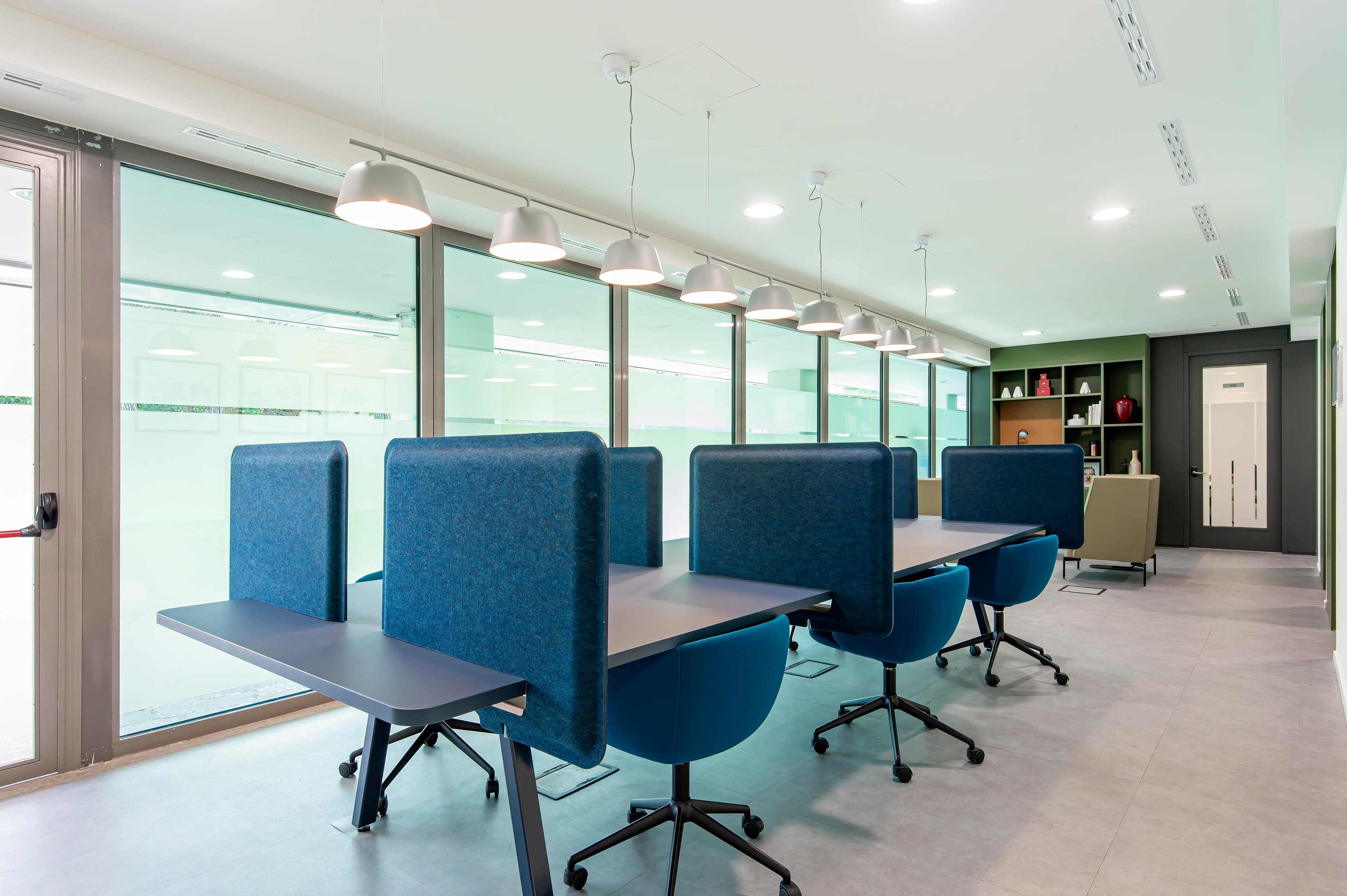Book a reserved coworking spot or hot desk in ABU DHABI, Airport Road 6