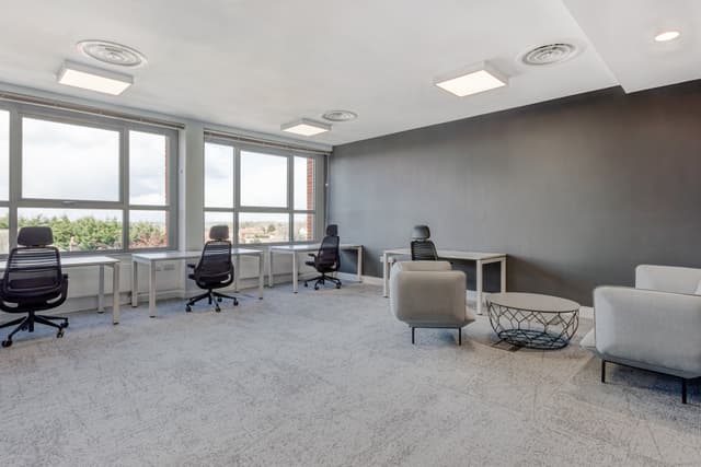 All-inclusive access to professional office space for 4 persons in ABU DHABI, Airport Road