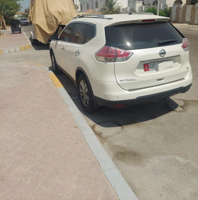 نيسان x tril  2015