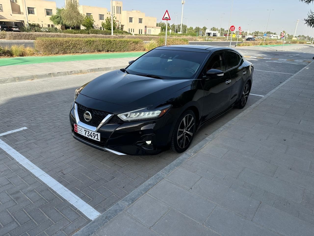 Nissan Maxima 2021  0