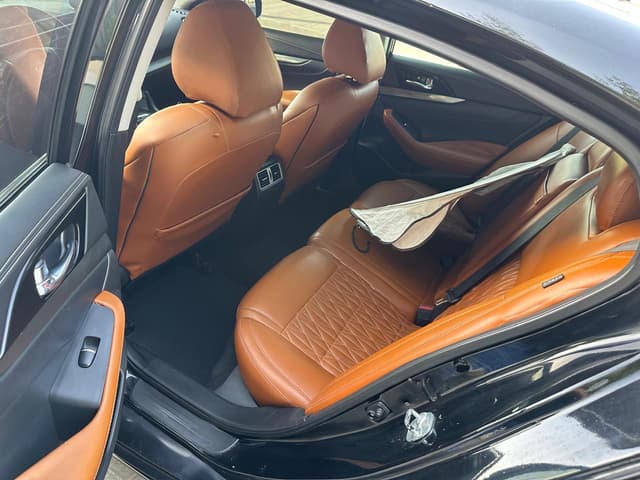 Nissan Maxima 2021 