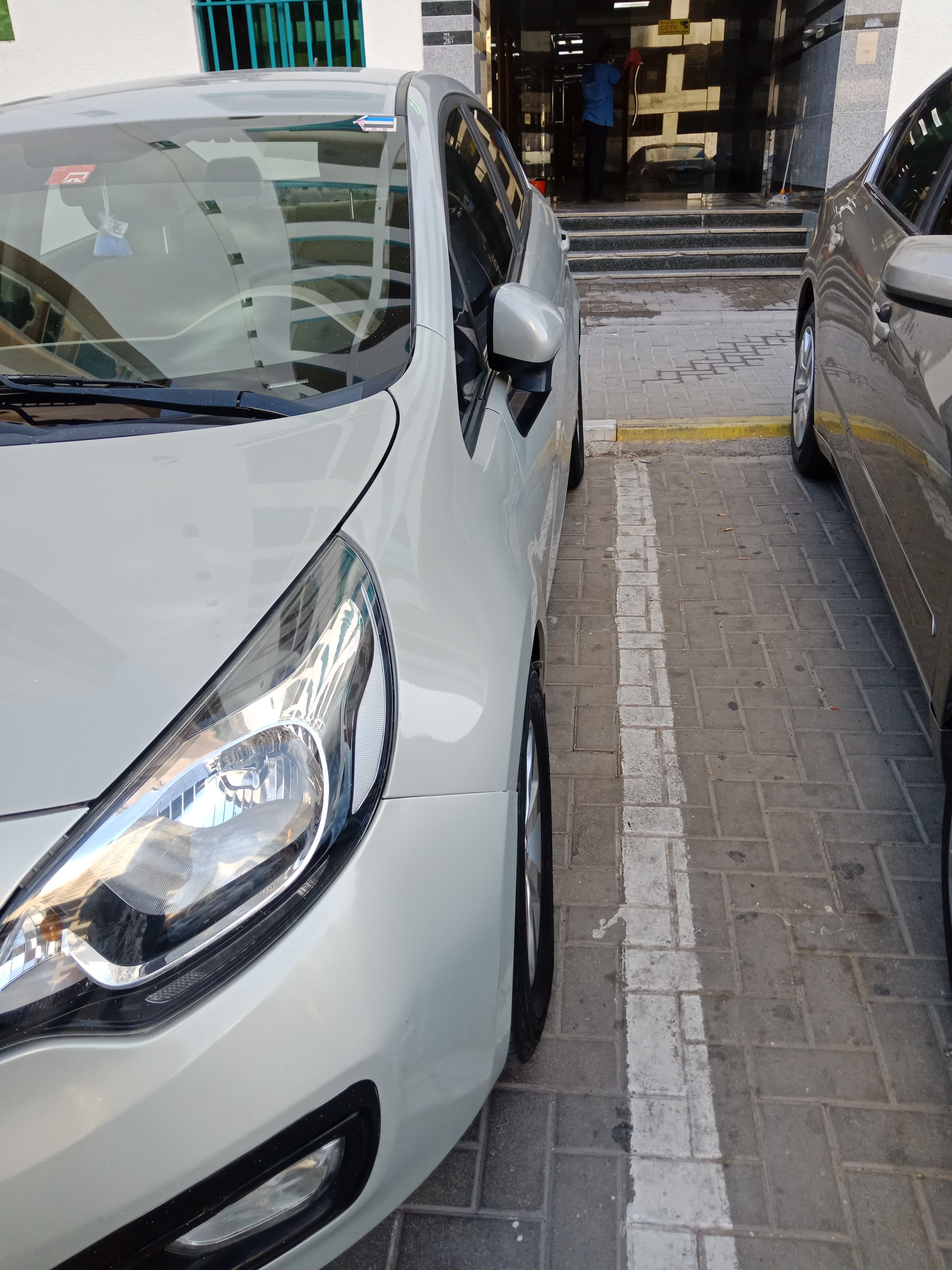 Kia Rio Sedan 2013 GCC 1