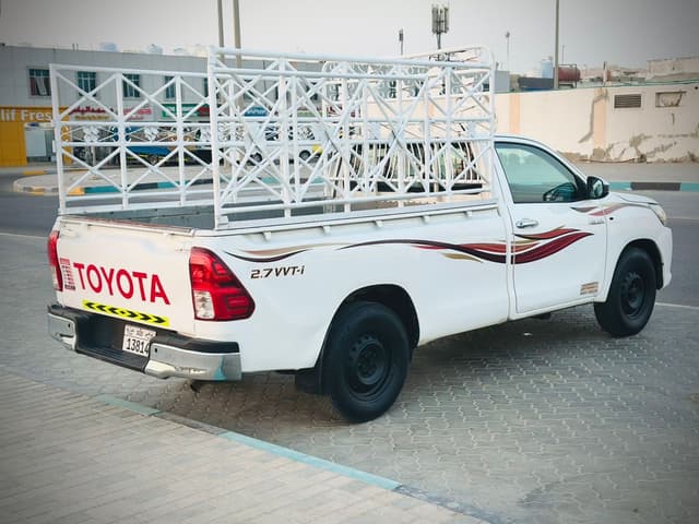 تويوتا هايلوكس V4 2.7L موديل 2020