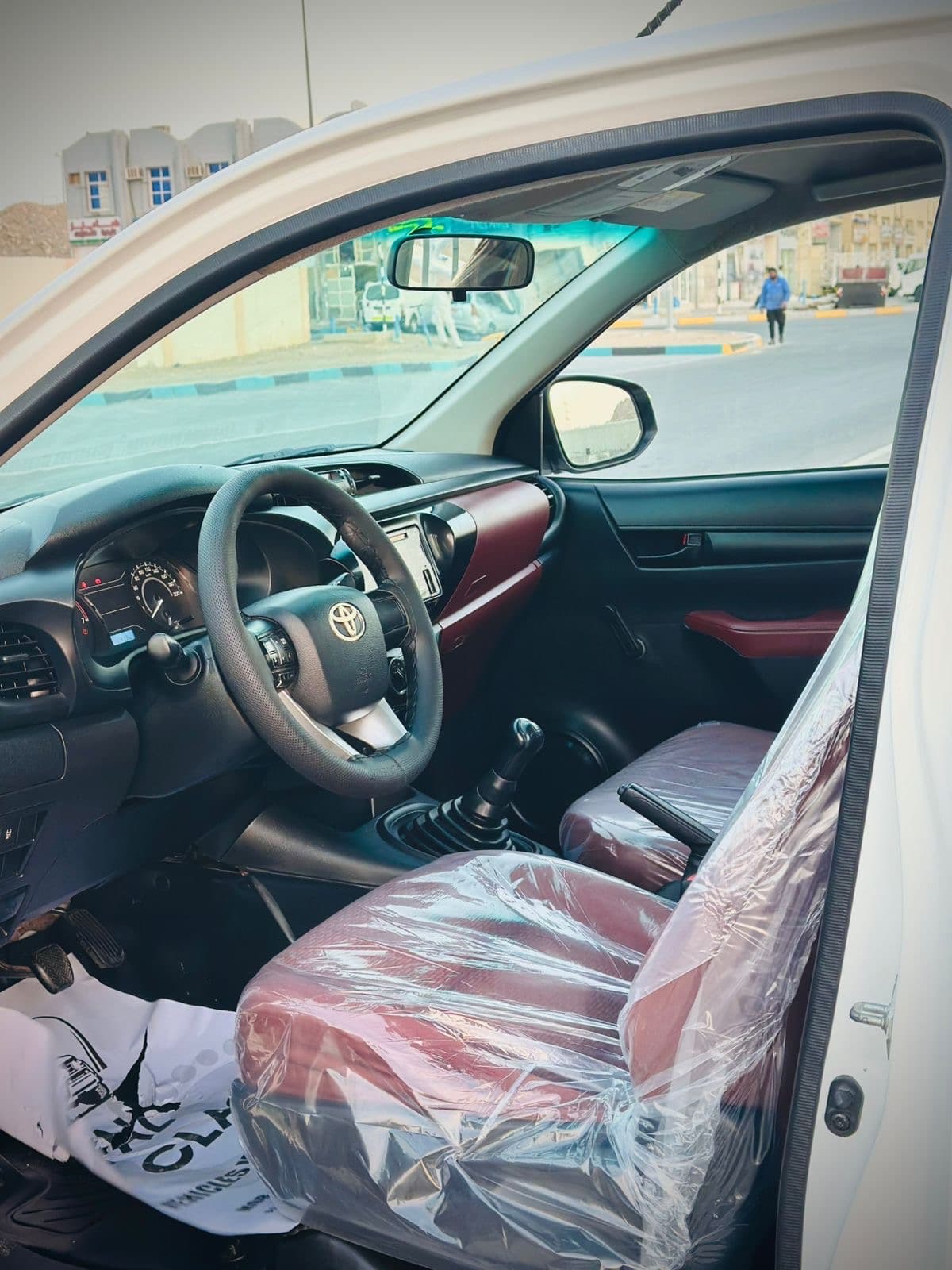 تويوتا هايلوكس V4 2.7L موديل 2020 5