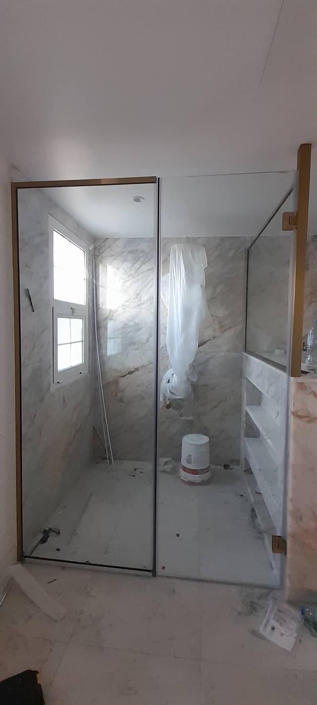 Manufacture and installation of aluminum doors, windows and facades 