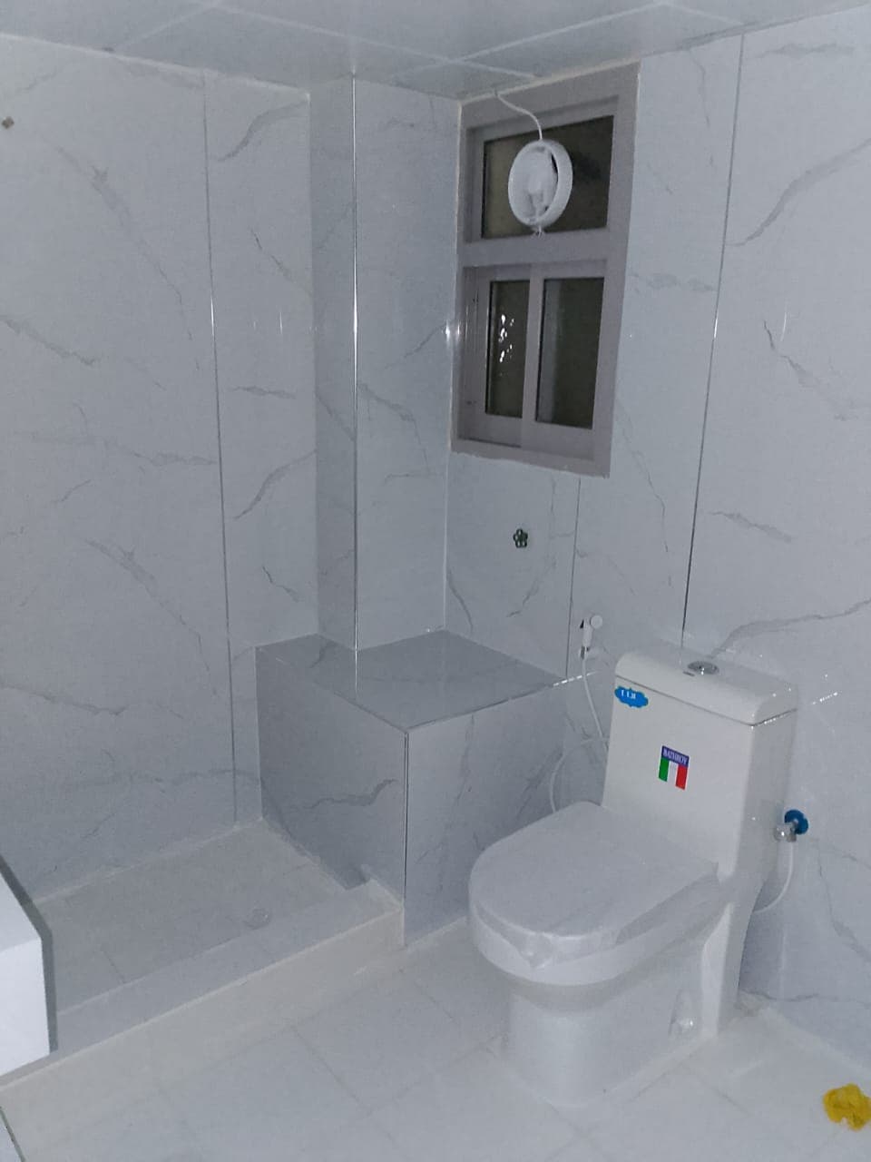 For rent an apartment in the heart of Al Qasimia, Al Ashgar market 7