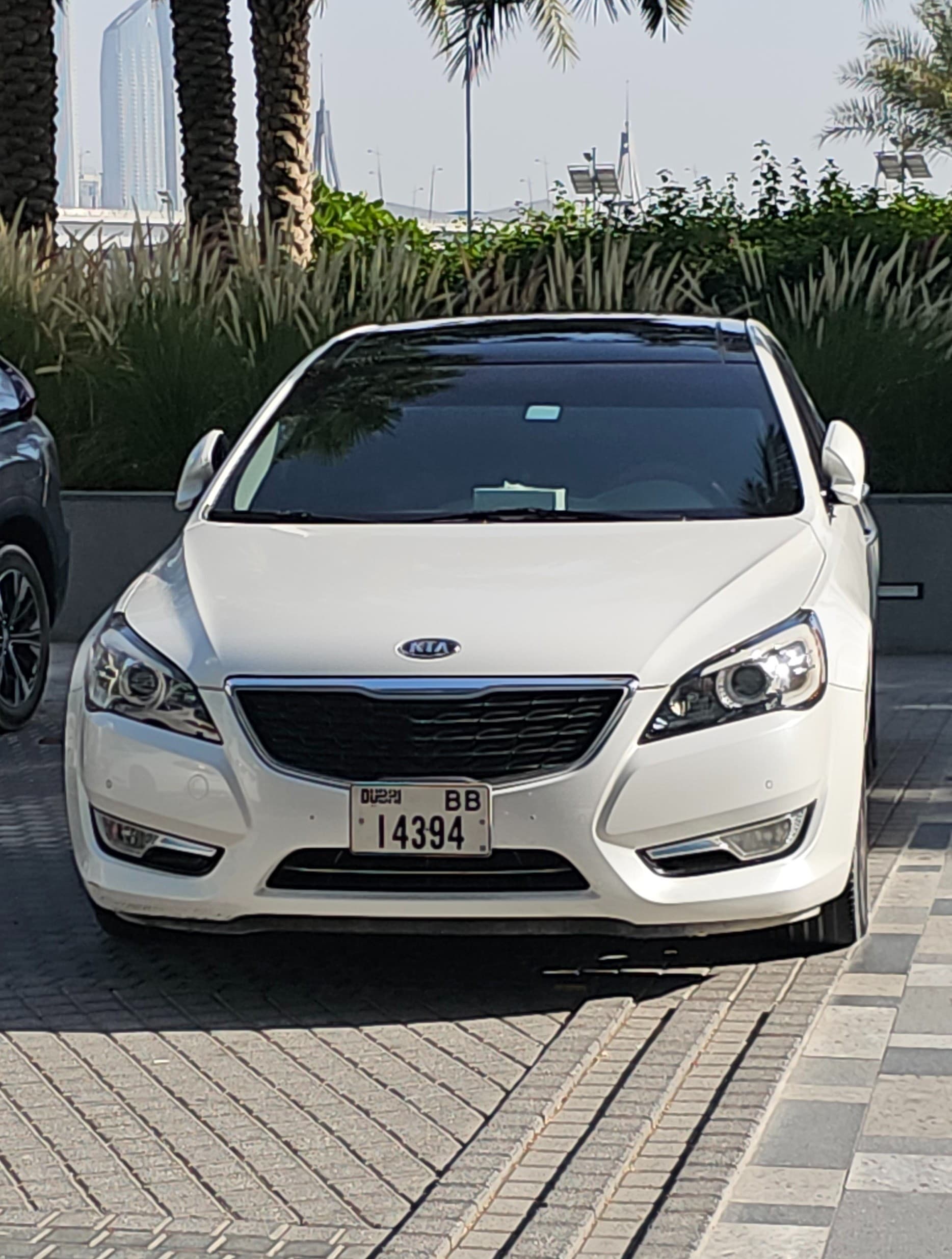 Kia Cadenza K7 car in very good condition 0
