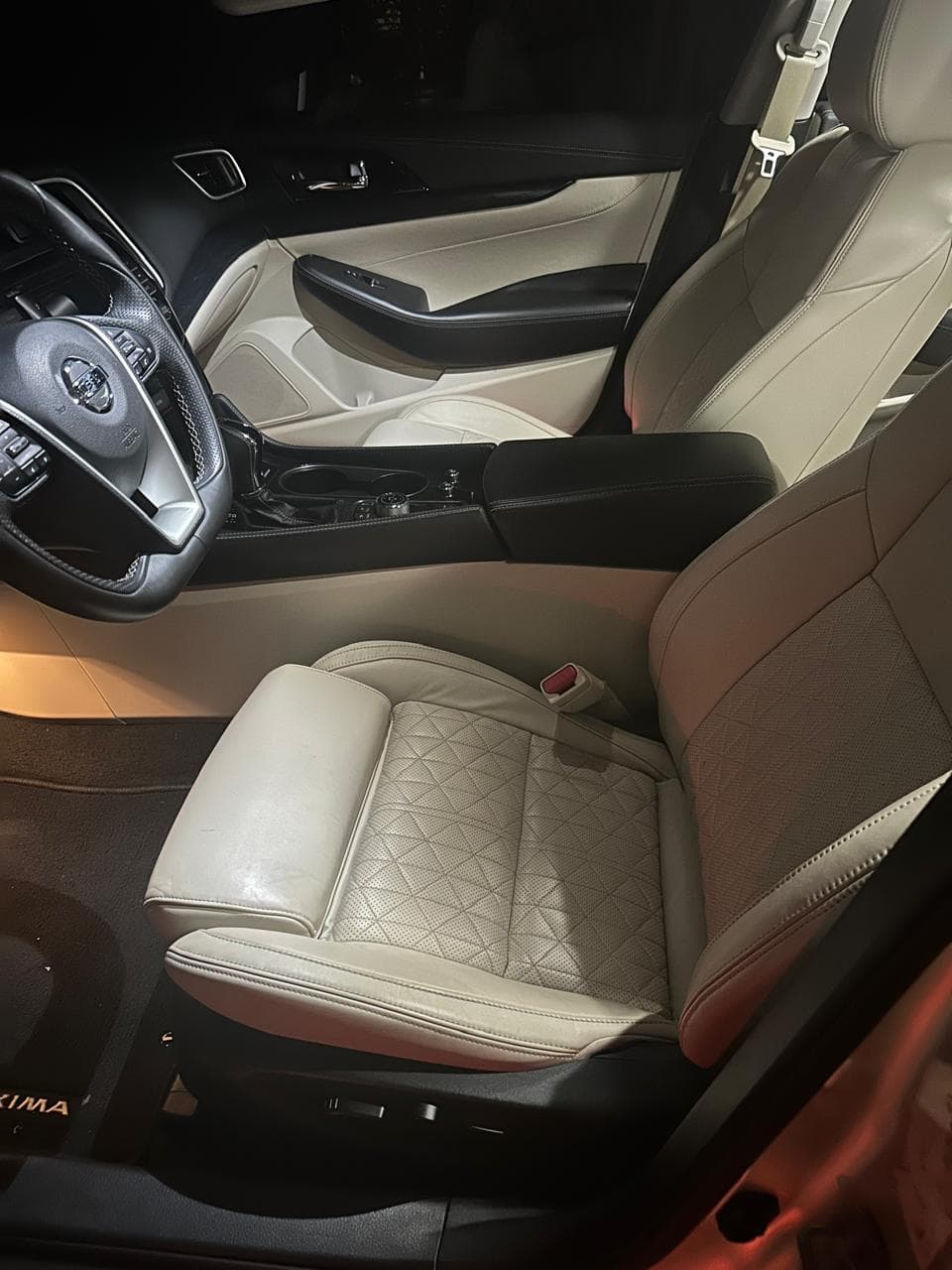 Nissan Maxima 2022 6