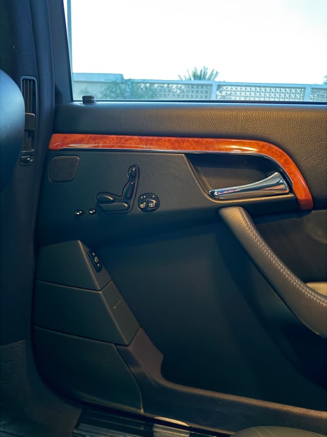 مرسيدس 2005 S 500 