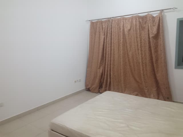 غرفة ماستر للايجار 