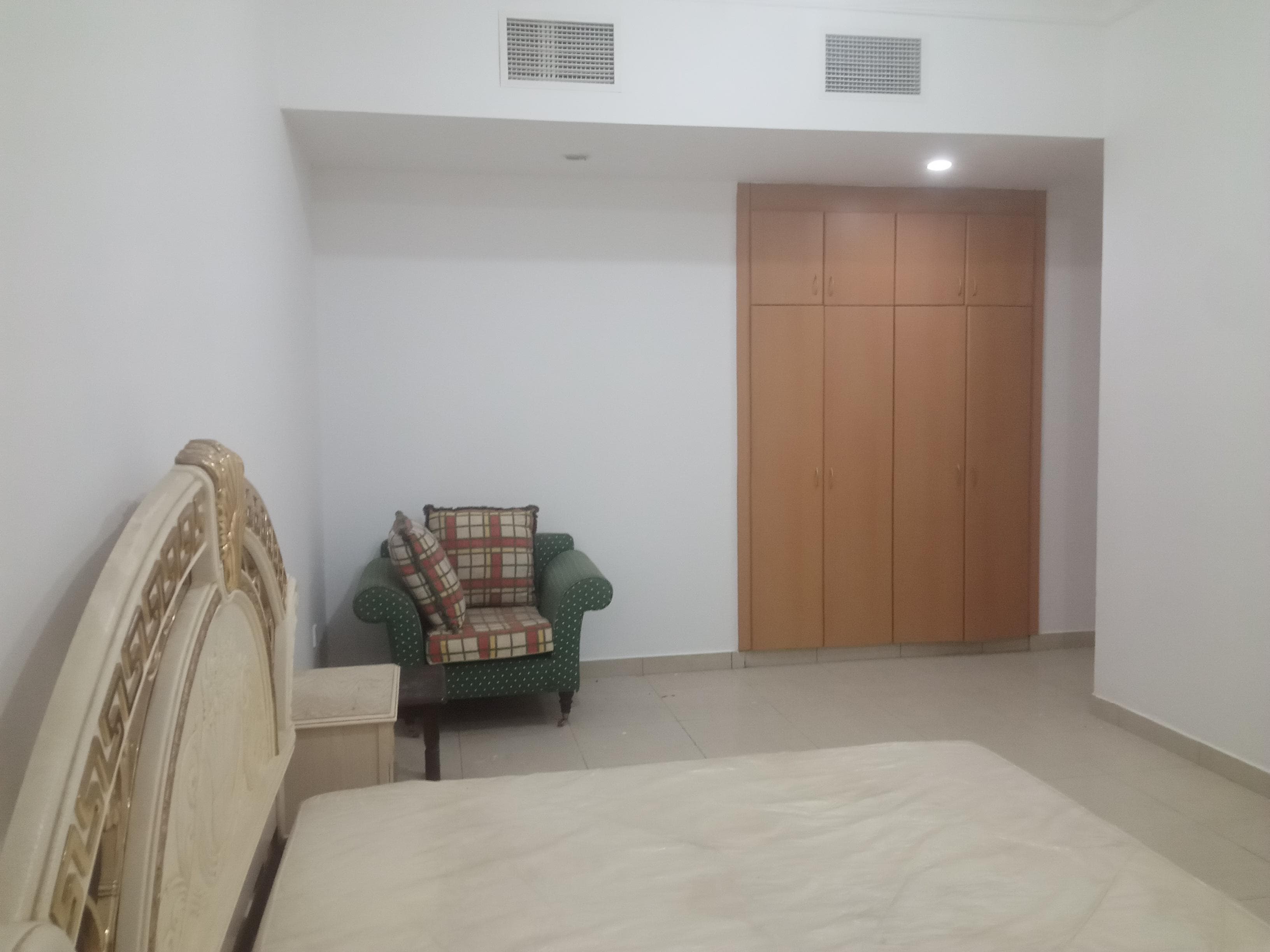 غرفة ماستر للايجار  4