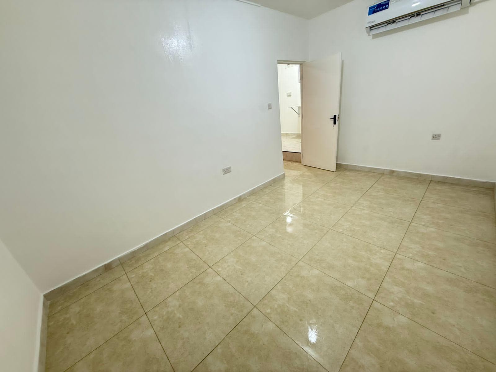 For rent a one bedroom apartment and a hall on Airport Street 5