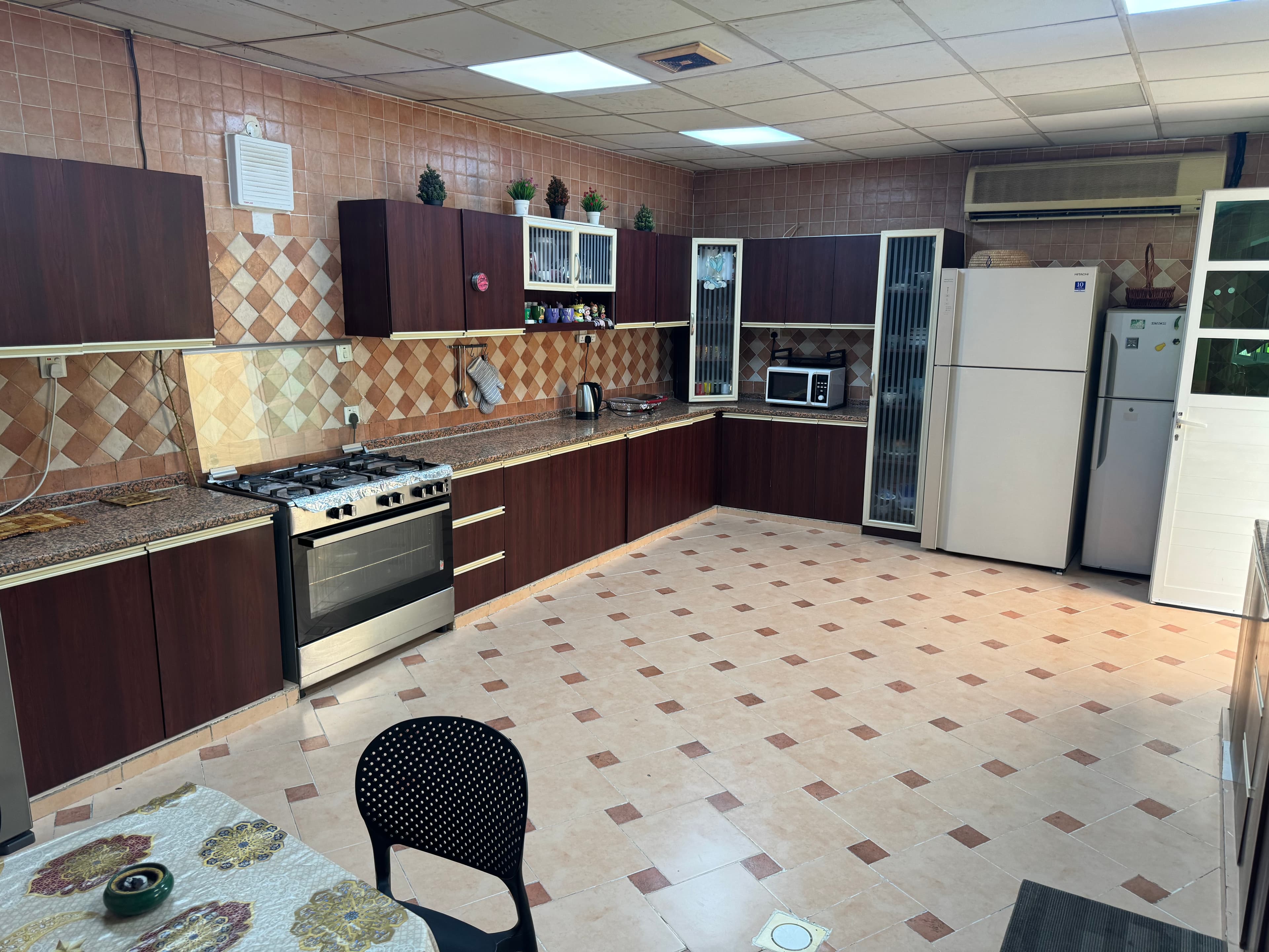 Shared accommodation for girls  2