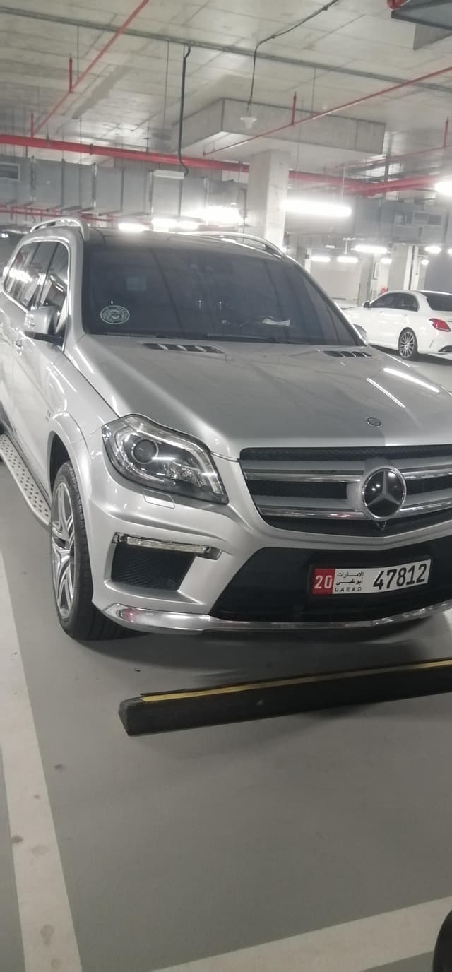 GL 500 in excellent condition 2014