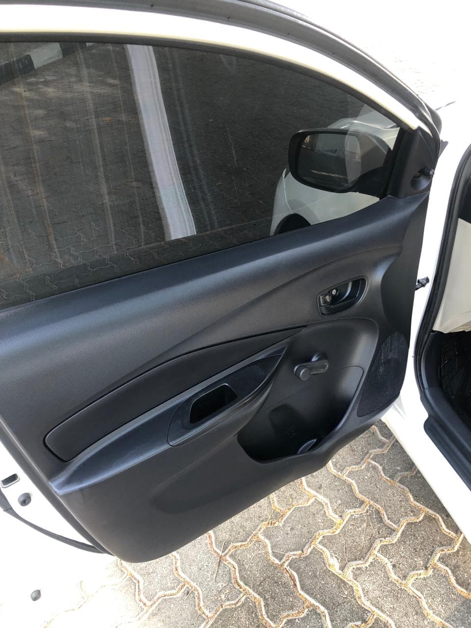 YARIS 2008   5